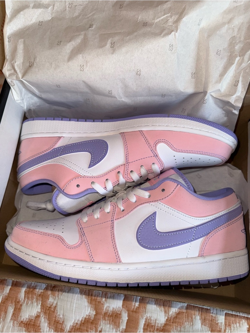 Air Jordan 1 Low SE “Arctic Punch” (arctic punch/purple pulse/white) sz 11 - Picture 2 of 6